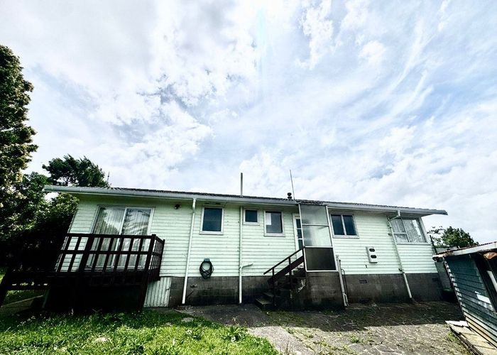  at 52 Roick Parade, Glen Eden, Waitakere City, Auckland