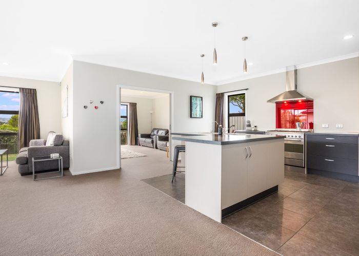  at 102 Te Puia Drive, Aotea, Porirua