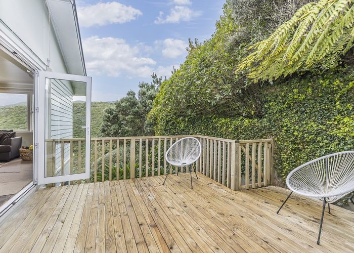 at 7 Columbia Way, Kingston, Wellington