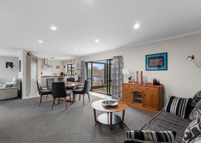  at 102 Farringdon Avenue, Rototuna North, Hamilton
