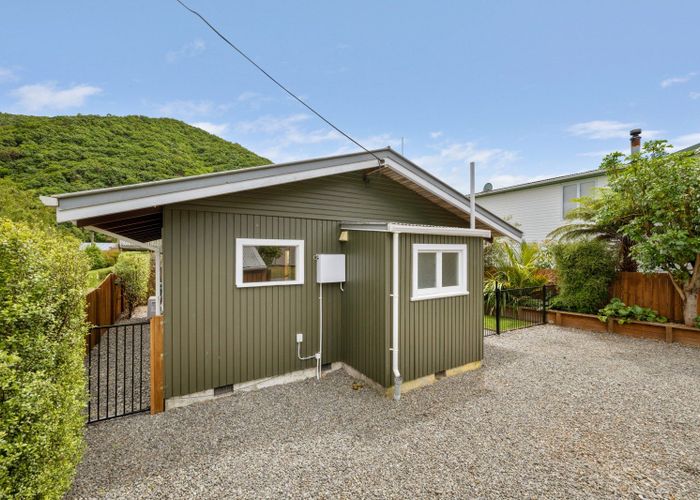  at 46 Beach Road, Waikawa, Marlborough, Marlborough
