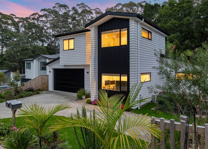  at 8 Tagish Way, Orewa, Rodney, Auckland
