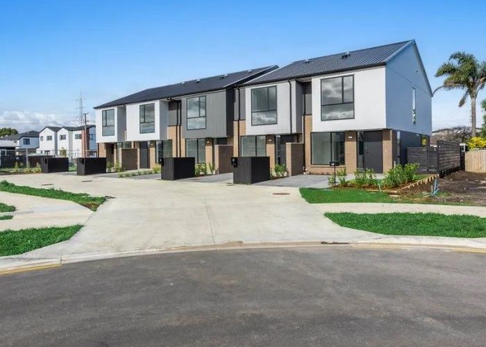  at 19 Paapaakiri Loop, Takanini, Papakura, Auckland