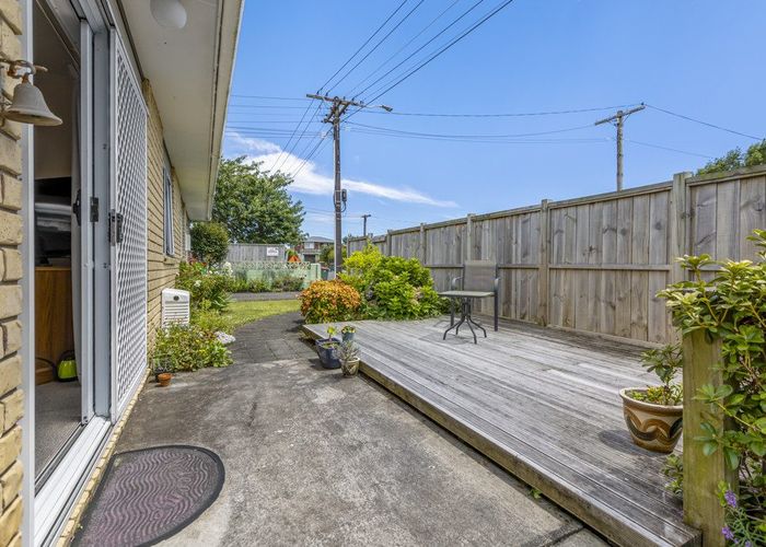  at 1/17 Walsh Road, Westown, New Plymouth