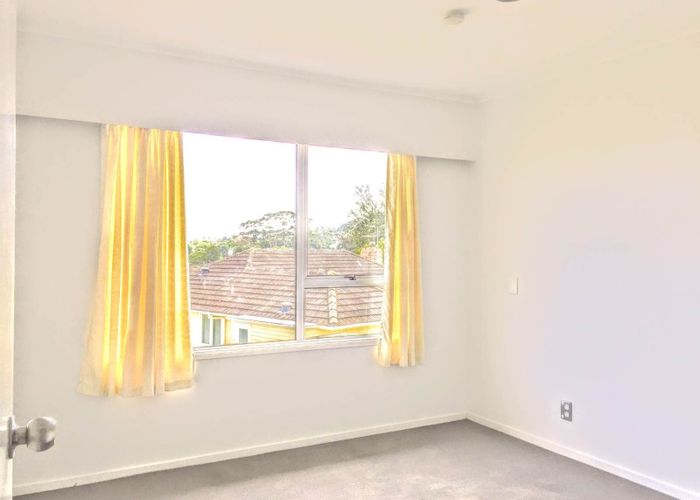  at 4 Kirkwood Place, New Windsor, Auckland City, Auckland