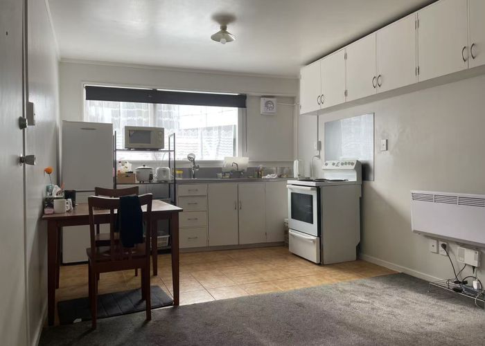  at 2/277 Mt Eden Road, Mount Eden, Auckland City, Auckland