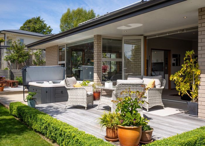  at 2 Paramount Road, Runanga
