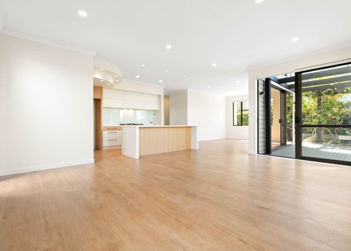  at 8 Shelby Place, Long Bay, North Shore City, Auckland