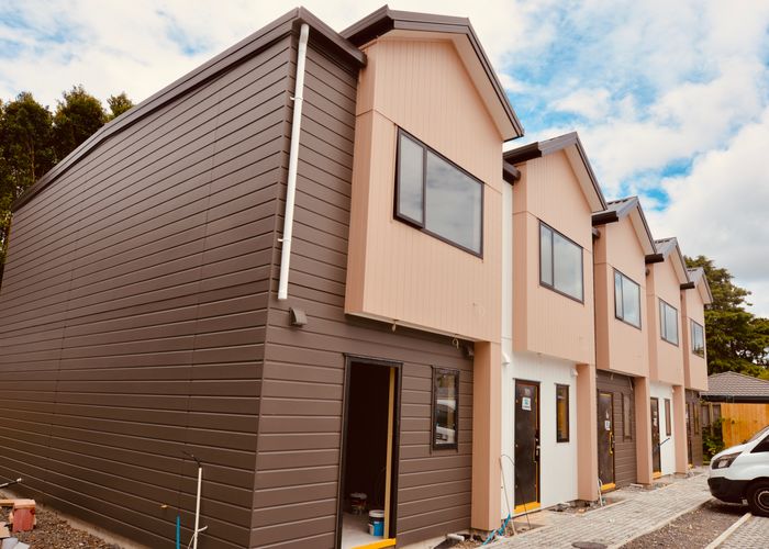  at 18/12 Arney Road, Ranui, Auckland