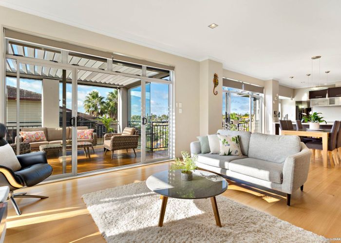  at 23 Caversham Drive, Torbay, Auckland