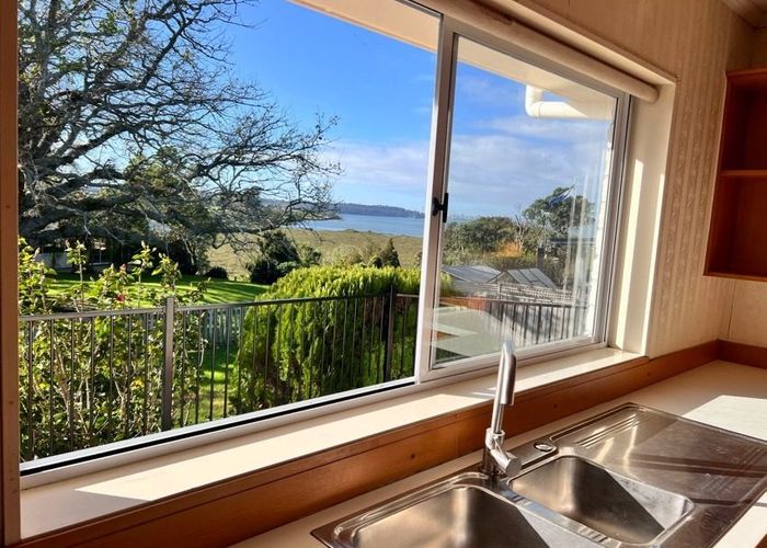  at 21 Oakpark Place, West Harbour, Waitakere City, Auckland