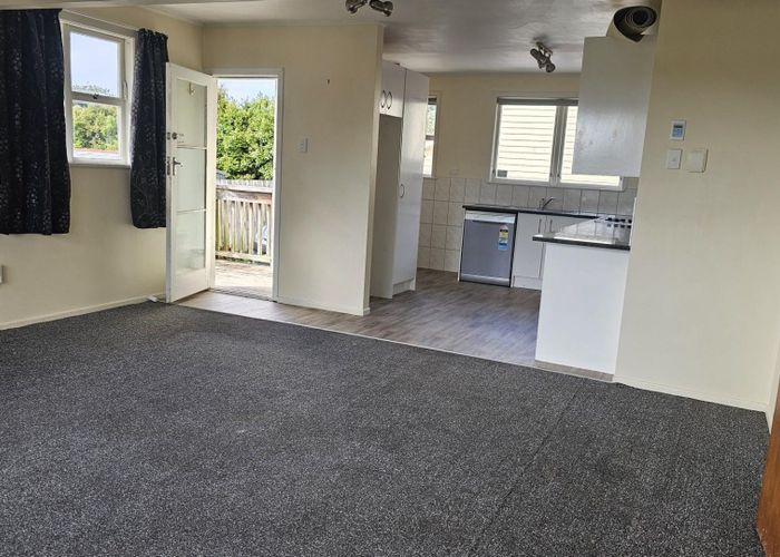  at 4 Ranui Ave, Ranui, Waitakere City, Auckland