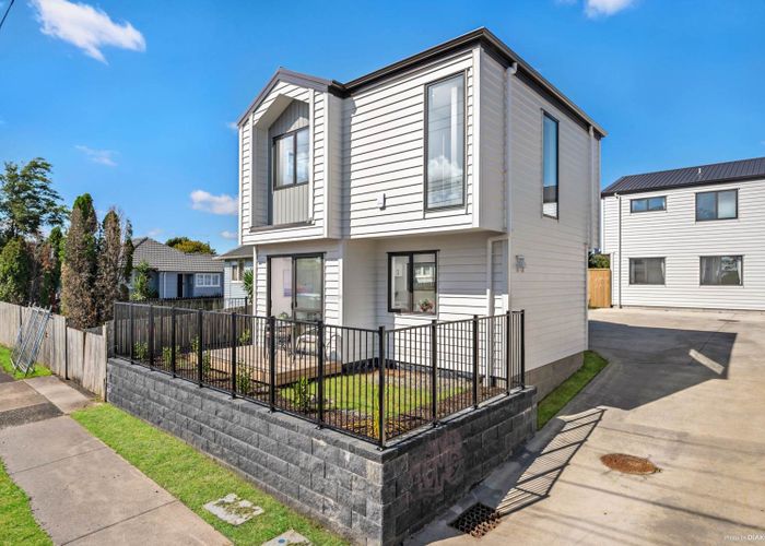  at 107 Porchester Road, Papakura