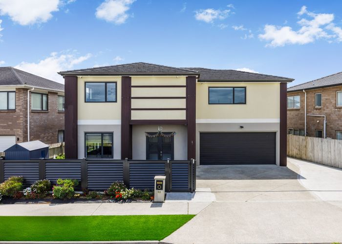 at 32 Helianthus Avenue, Flat Bush, Auckland