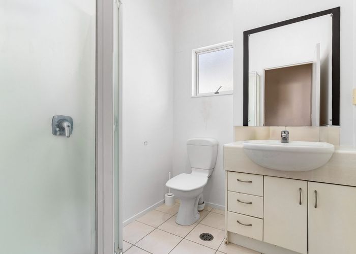  at D10/20 Ian Marwick Place, Birkenhead, North Shore City, Auckland