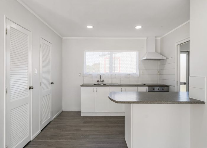  at 2/3 Ellen Street, Manurewa East, Auckland