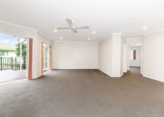  at 32 Caversham Drive, Torbay, Auckland