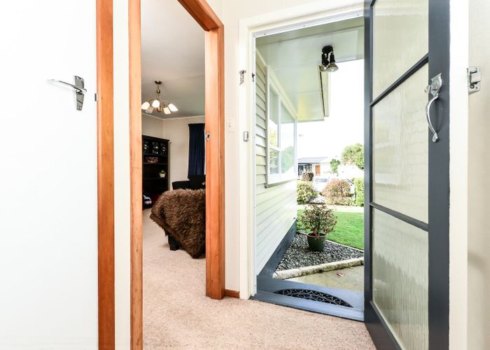  at 3 Gwendoline Place, Glenview, Hamilton