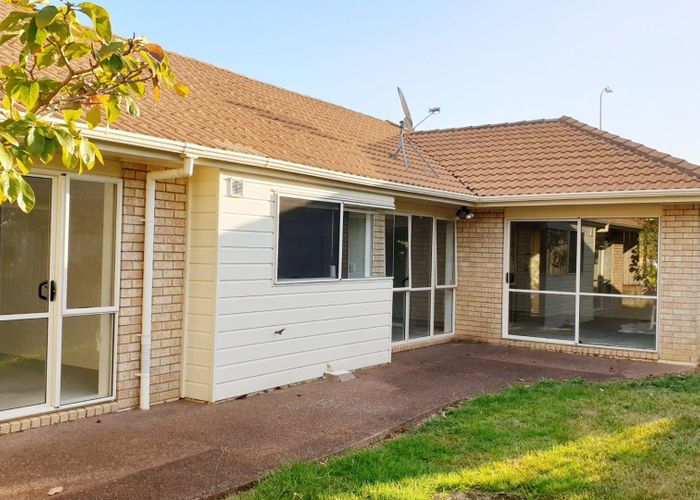  at 104 Bob Charles Drive, Golflands, Manukau City, Auckland