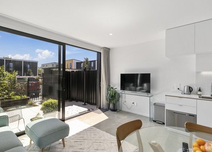  at 4 Te Ara O Paetutu, Petone, Lower Hutt, Wellington