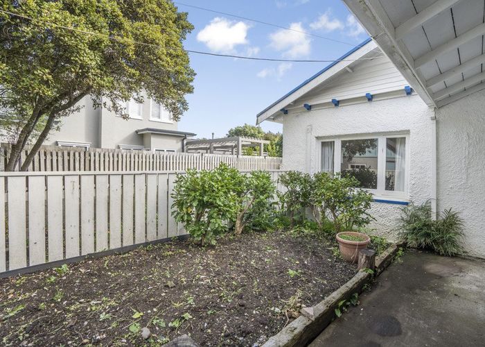  at 122A Muritai Road, Eastbourne, Lower Hutt