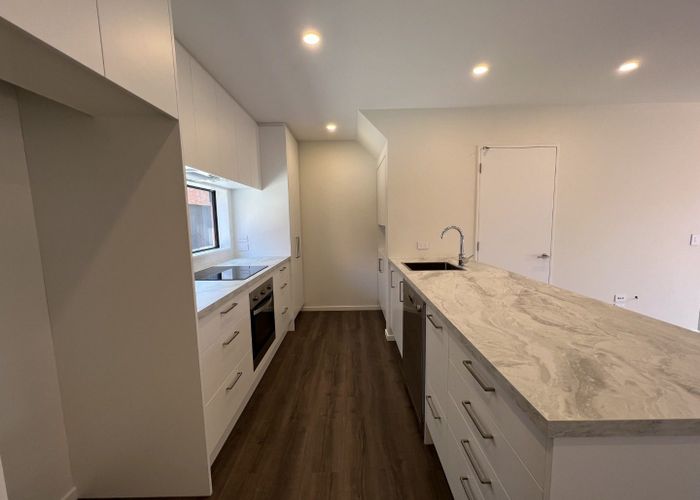  at 2/389 Armagh Street, Linwood, Christchurch City, Canterbury