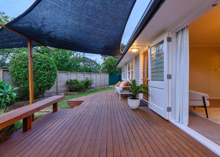  at 42 Hereford Street, Te Atatu Peninsula, Auckland