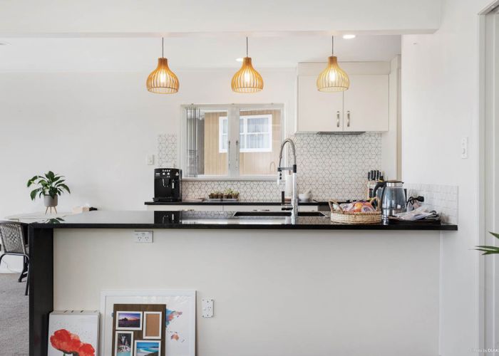  at 20 Dolbear Street, Titirangi, Auckland