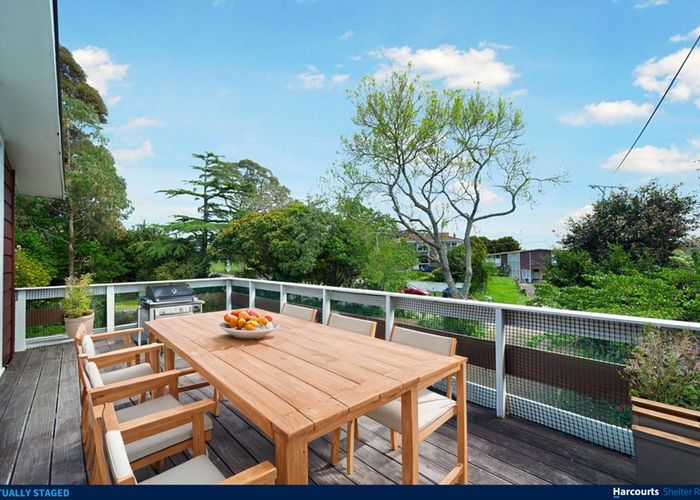  at 1 Alwyn Avenue, Te Atatu South, Auckland