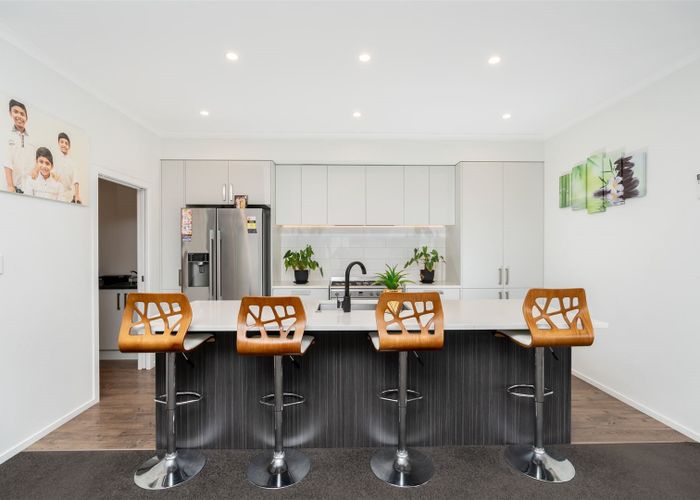  at 24 Helen June Avenue, Flagstaff, Hamilton