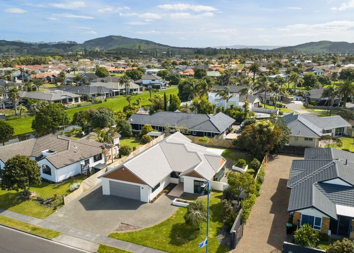  at 94 Santa Monica Drive, Papamoa Beach, Tauranga, Bay Of Plenty