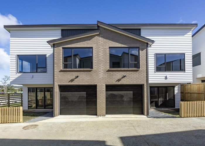  at 100H Seymour Road, Sunnyvale, Waitakere City, Auckland