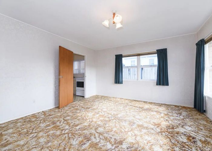  at 2/9 Duke Street, Three Kings, Auckland City, Auckland