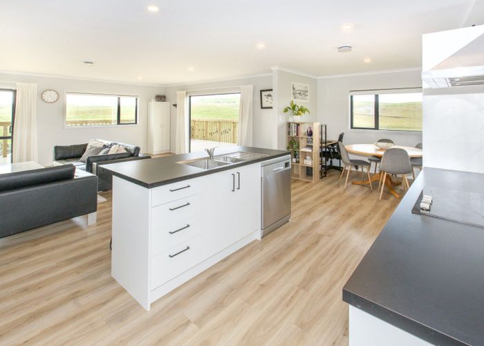  at 4 Gillespie Drive, Baylys Beach, Kaipara, Northland