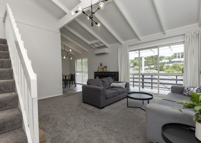  at 20 Bel Air DR, Hillsborough, Auckland