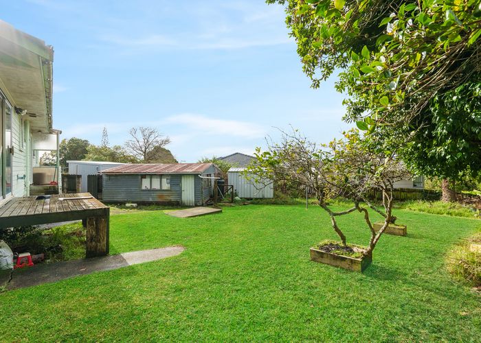  at 52 Roick Parade, Glen Eden, Auckland