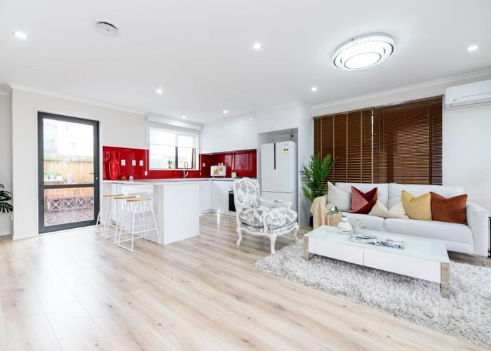  at 21C Busby Street, Blockhouse Bay, Auckland