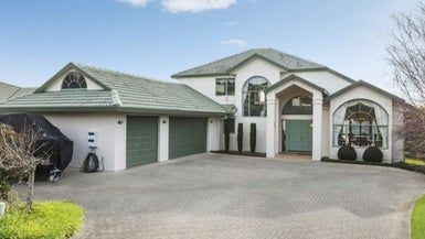  at 10 Bantry Court, Dannemora, Auckland