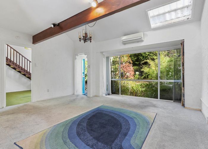  at 2/20 St Peters Street, Northcote, Auckland