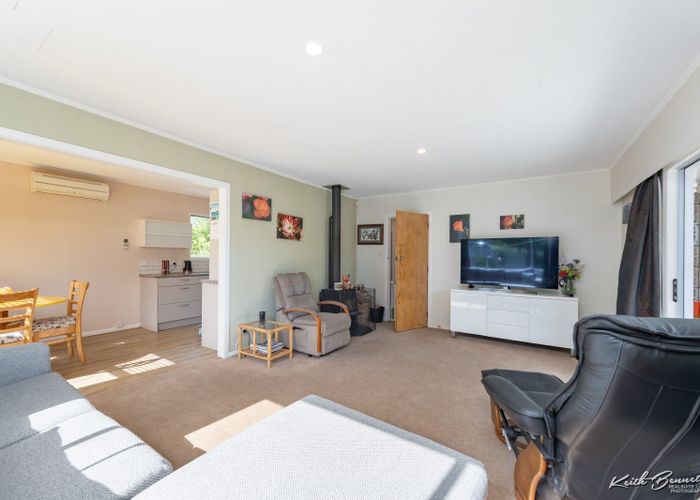  at 22 Blue Mountains Road, Silverstream, Upper Hutt