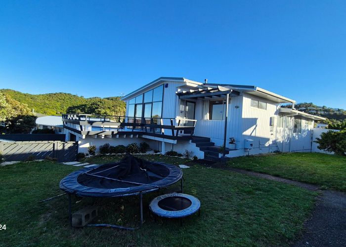  at 17 Maple Grove, Maungaraki, Lower Hutt