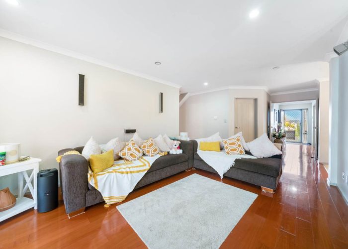  at 20 Heidi Crescent, Flat Bush, Auckland
