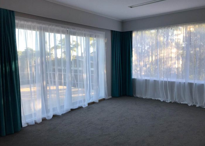  at 27 Highland Avenue, Titirangi, Waitakere City, Auckland