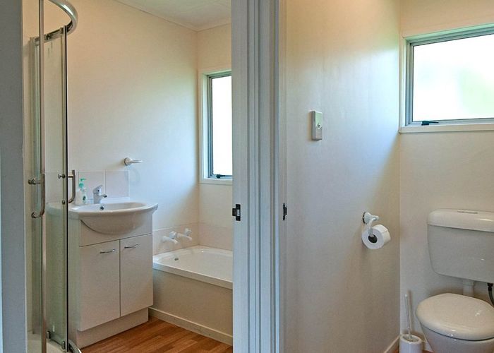  at 9 Andelko Place, Henderson, Waitakere City, Auckland