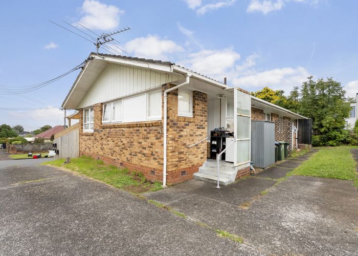  at 2/16 Boyd Avenue, Royal Oak, Auckland City, Auckland