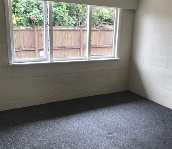  at 2/23 Driver Road, Mangere East, Auckland