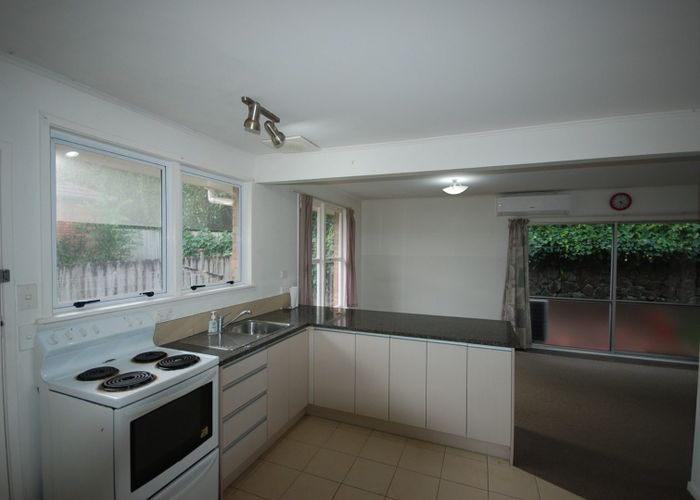  at 4/82a Panama Rd, Mount Wellington, Auckland City, Auckland