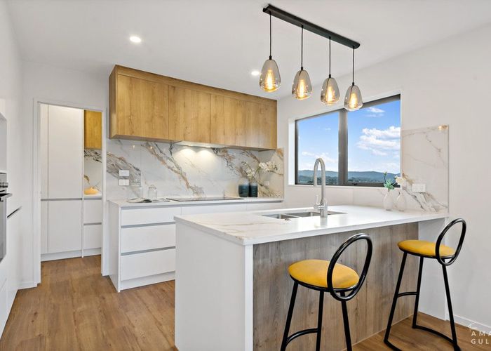  at 9 Mara Way, Sunnyvale, Waitakere City, Auckland
