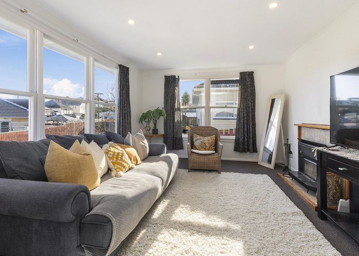  at 17 Dimock Street, Titahi Bay, Porirua, Wellington