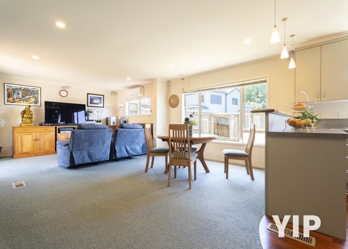  at 16 Domett Street, Newlands, Wellington